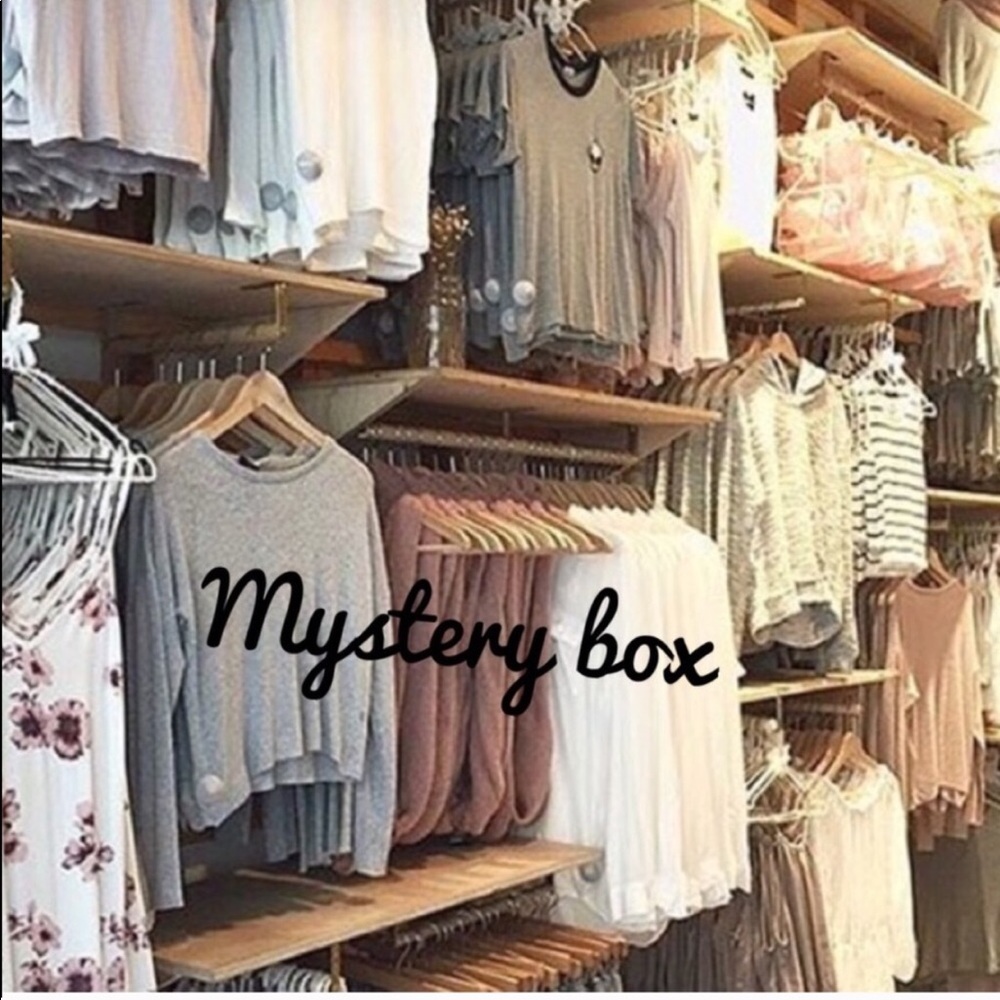 Big mystery box brandy Melville urban outfitters+